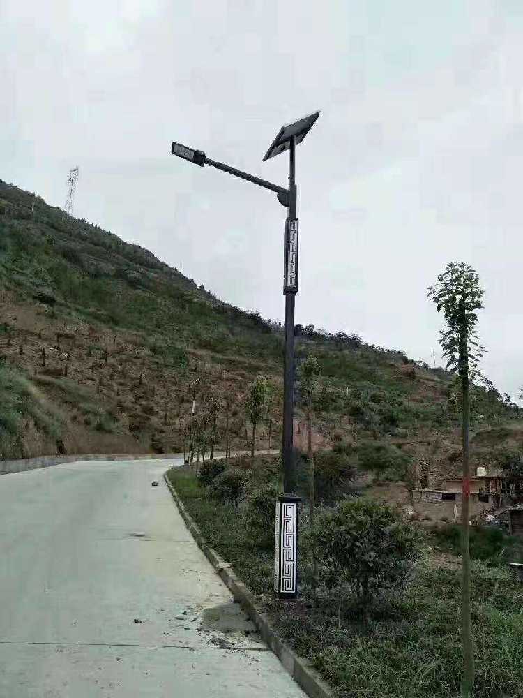 巴彦淖尔仿古太阳能路灯